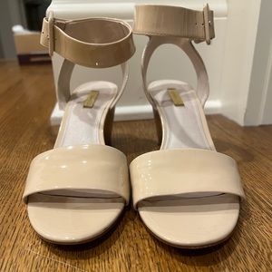 Louise et Coe nude wedge with ankle strap.